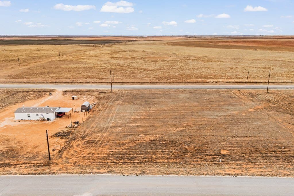 1.44 acres in Gaines County - photo 2