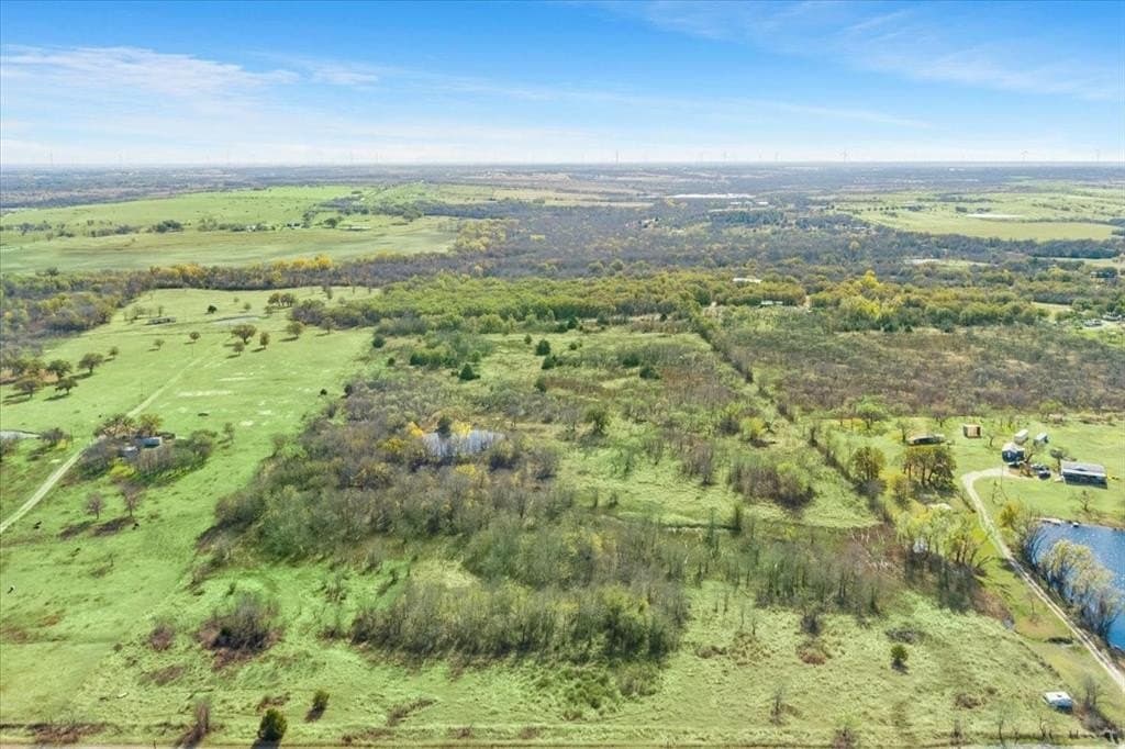 29.98 acres in Hill County - photo 2
