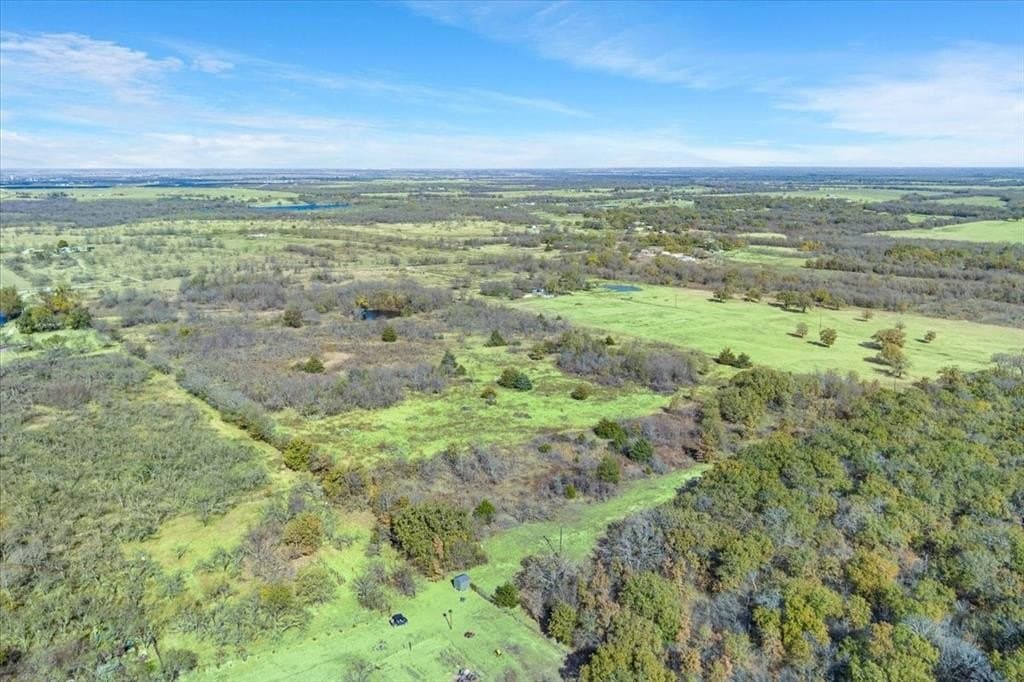 29.98 acres in Hill County - photo 14