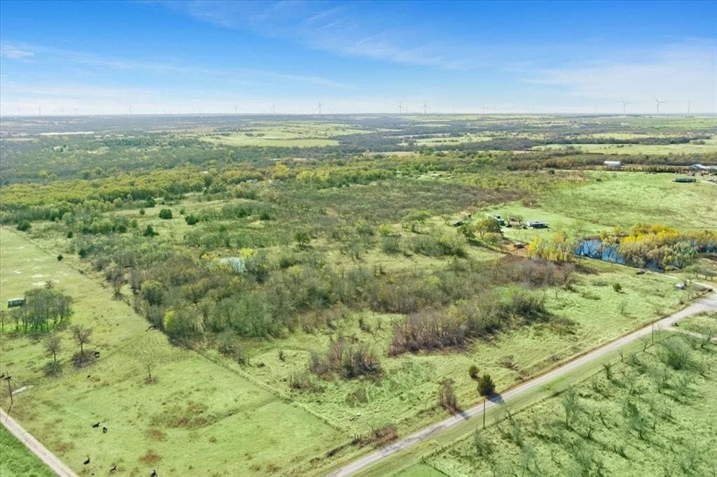 29.98 acres in Hill County - photo 3