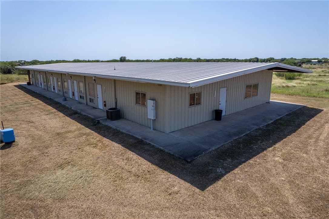 22 acres in Bee County - photo 10