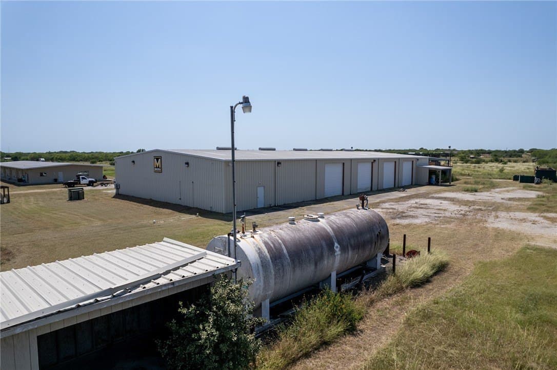 22 acres in Bee County - photo 6