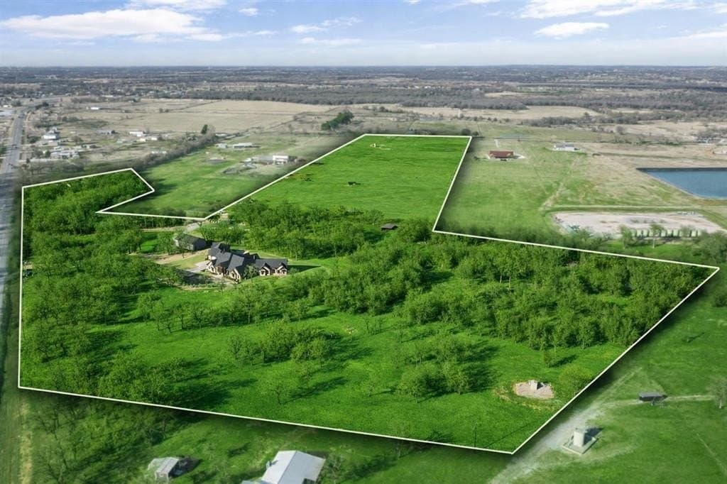 49.73 acres in Wise County - photo 2