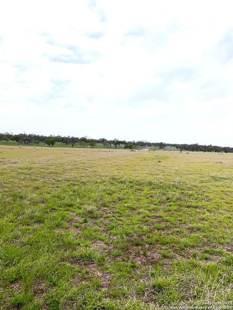 17.02 acres in Gillespie County - photo 5