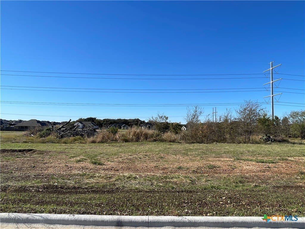 1919 Slade Drive lot: 004