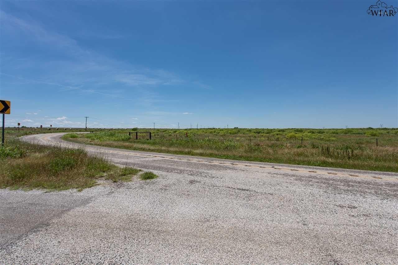 19.99 acres in Wichita County - photo 4