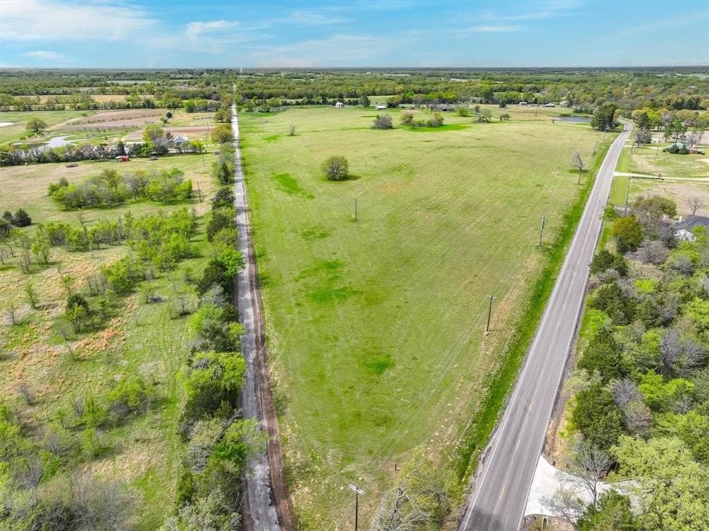 1.01 acres in Van Zandt County - photo 4