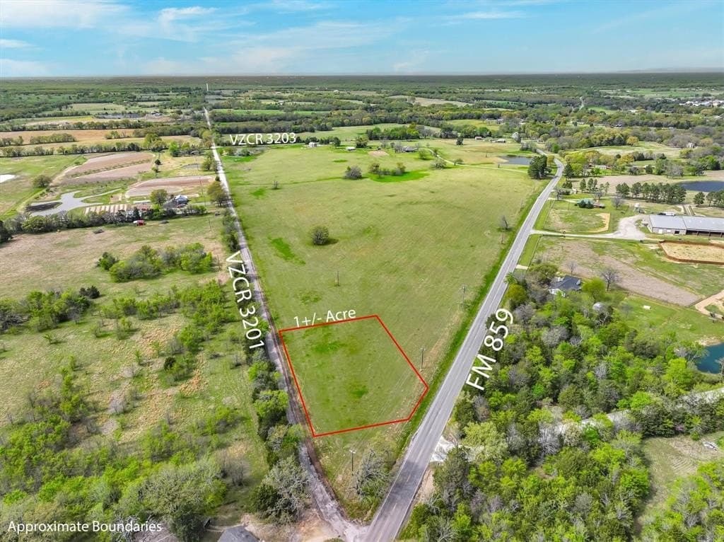 1.01 acres in Van Zandt County - photo 2