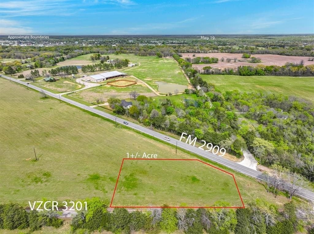 1.01 acres in Van Zandt County - photo 5