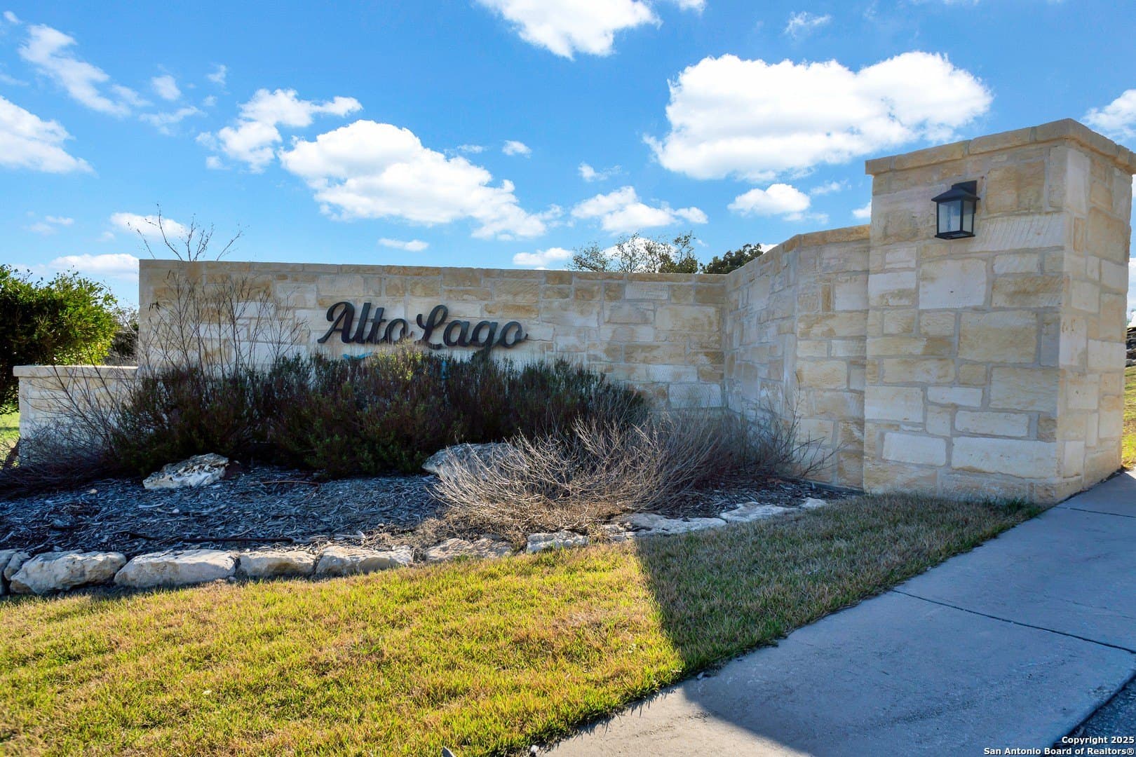 1.5 acres in Comal County - photo 3