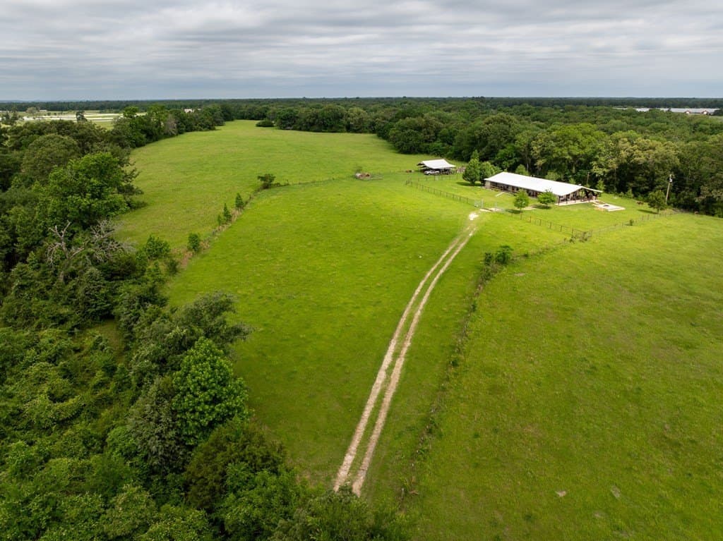 10.47 acres in ANDERSON County - photo 2