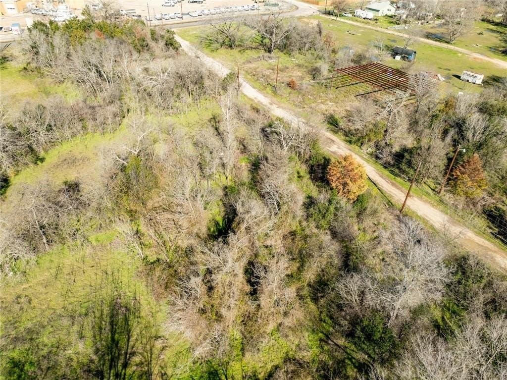 0.25 acres in McLennan County - photo 9
