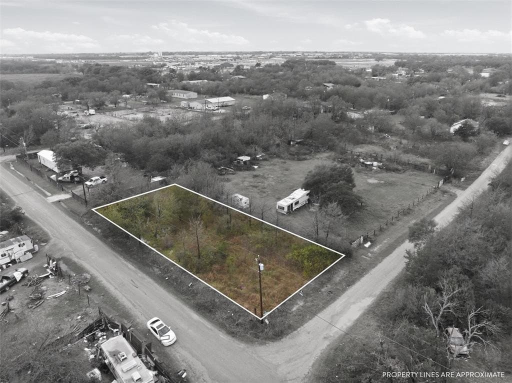 0.27 acres in McLennan County - photo 2