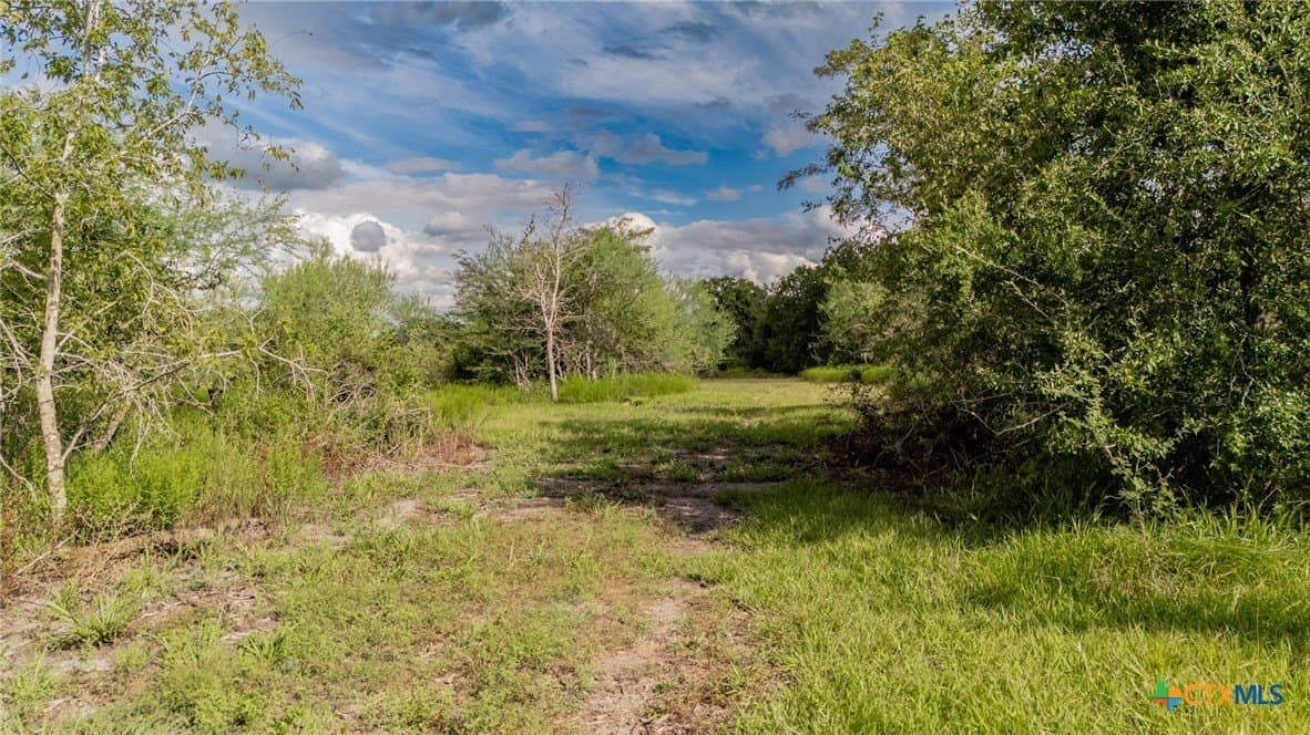 1188 Refugio Hwy lot: 9