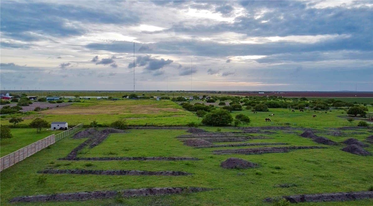 10.99 acres in Nueces County - photo 7