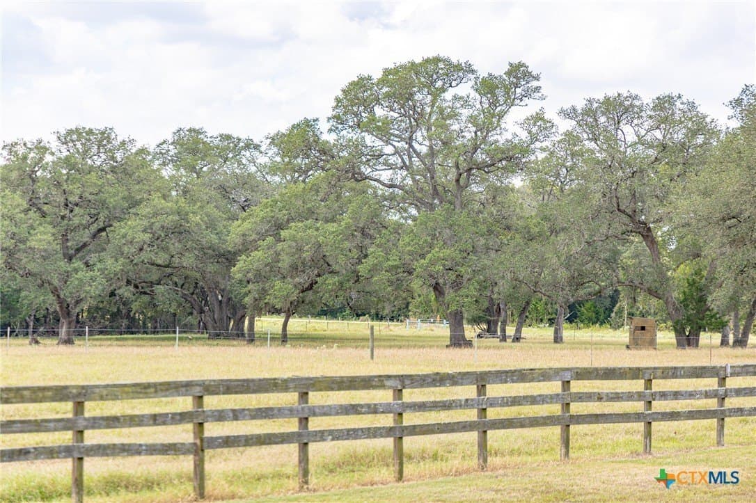 21.36 acres in Lavaca County - photo 29