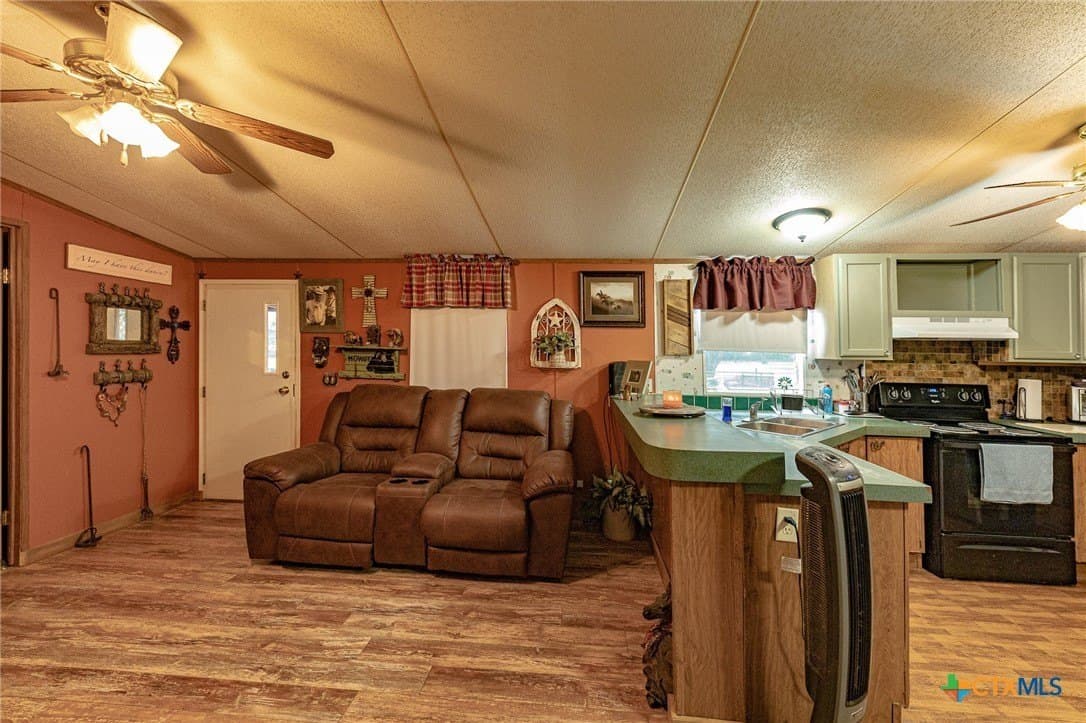 21.36 acres in Lavaca County - photo 14