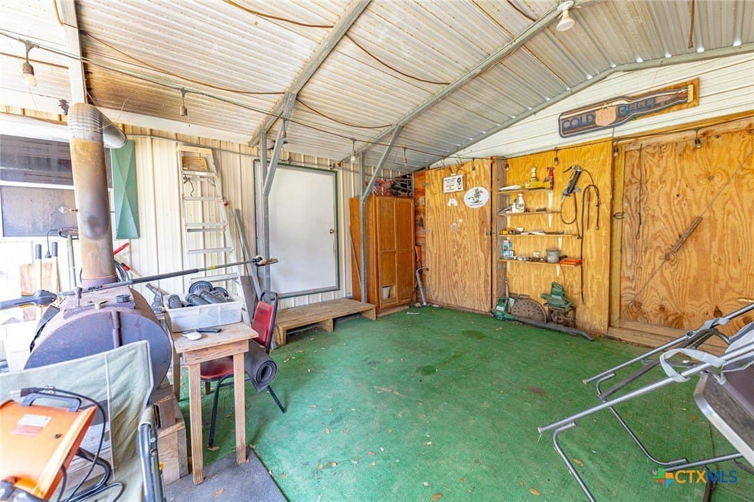 21.36 acres in Lavaca County - photo 24