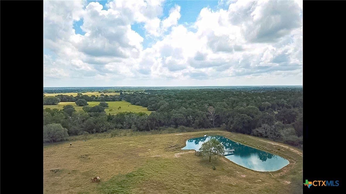 21.36 acres in Lavaca County - photo 4