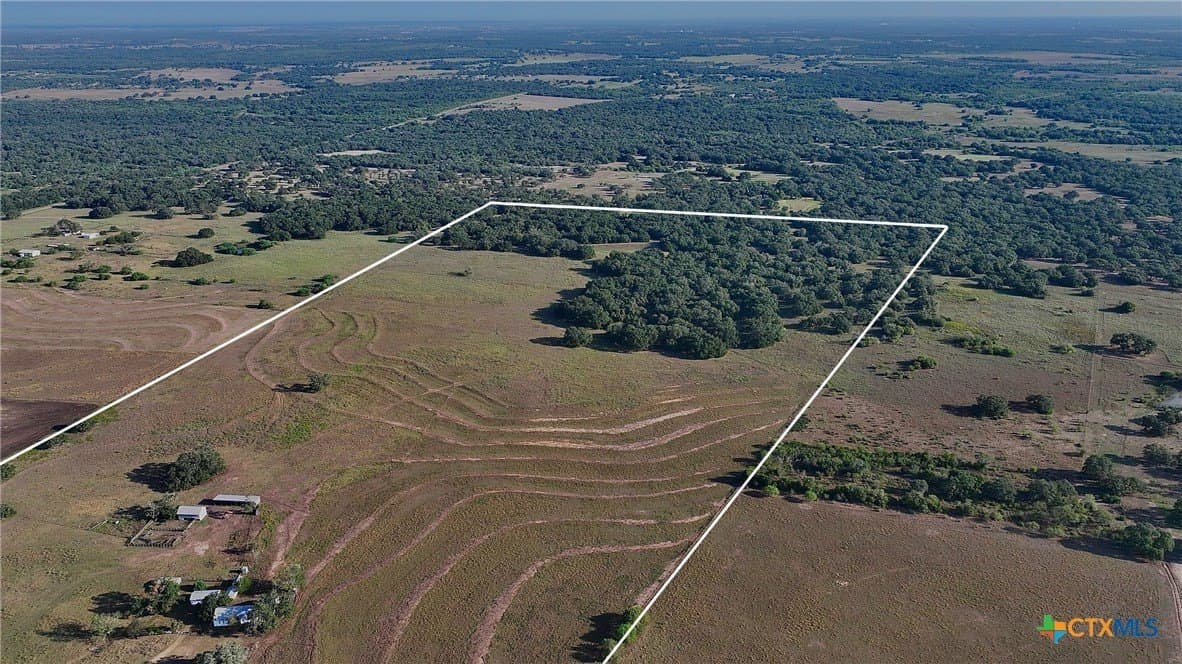 136.42 acres in DeWitt County - photo 3