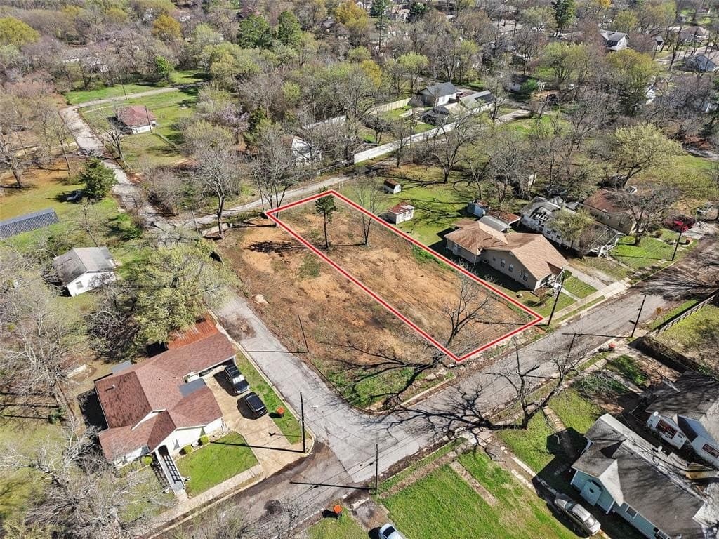 0.27 acres in Lamar County - photo 4