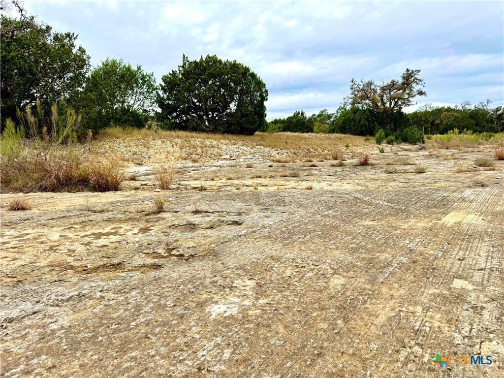 1.7 acres in Comal County - photo 4