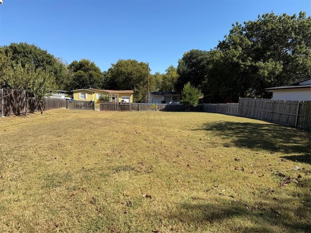 0.2 acres in Dallas County - photo 7