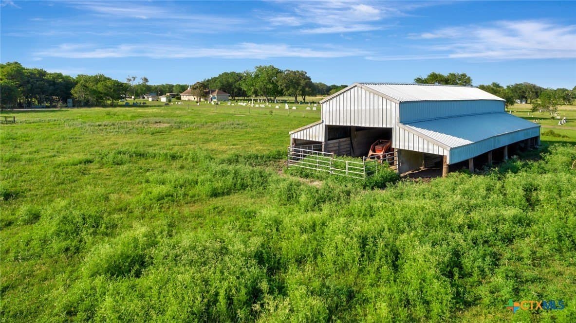 109 acres in Calhoun County - photo 8