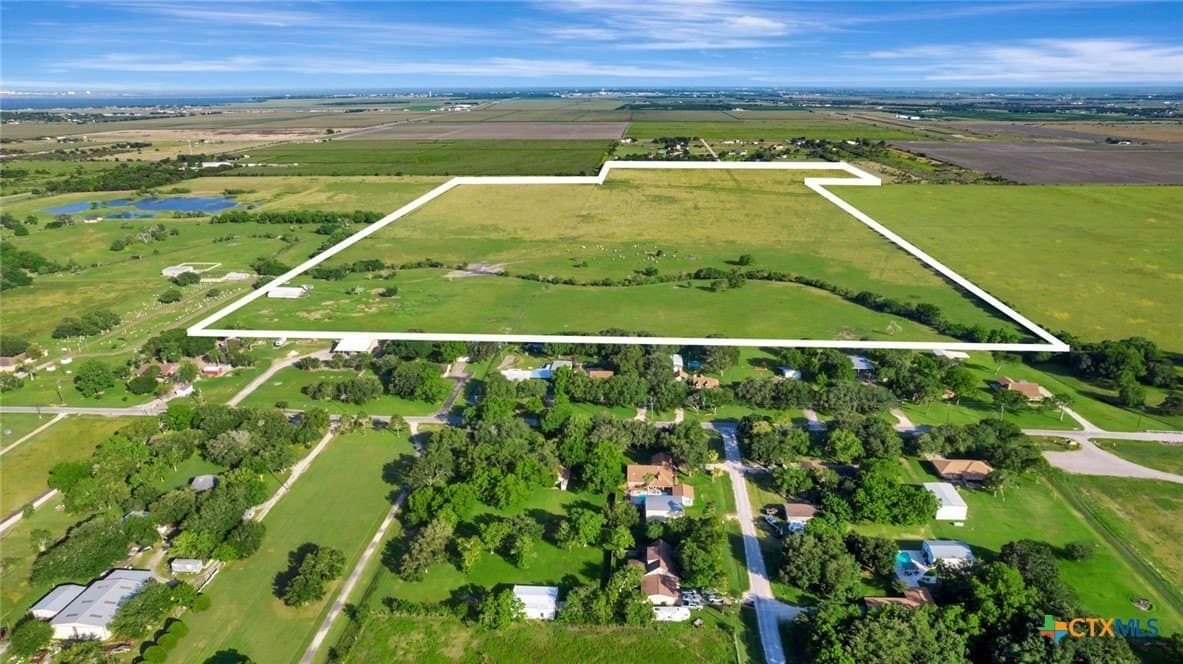 109 acres in Calhoun County - photo 2