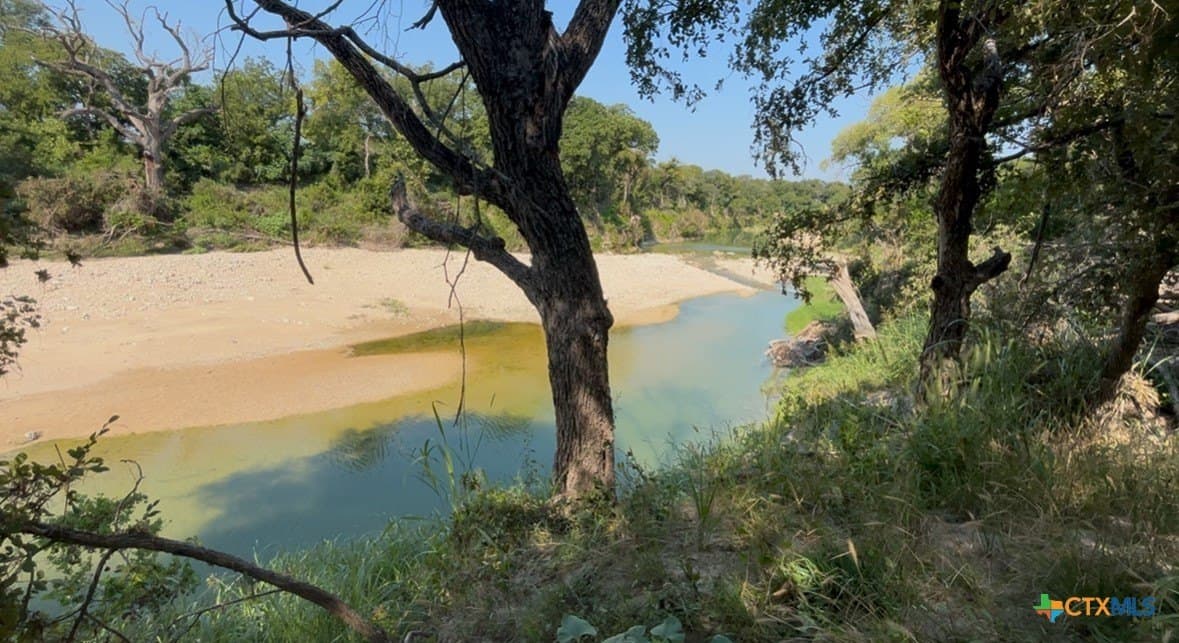 13.97 acres in Lampasas County - photo 3