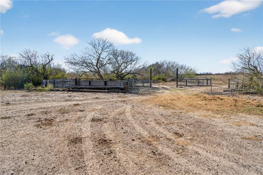 159 acres in Refugio County - photo 25