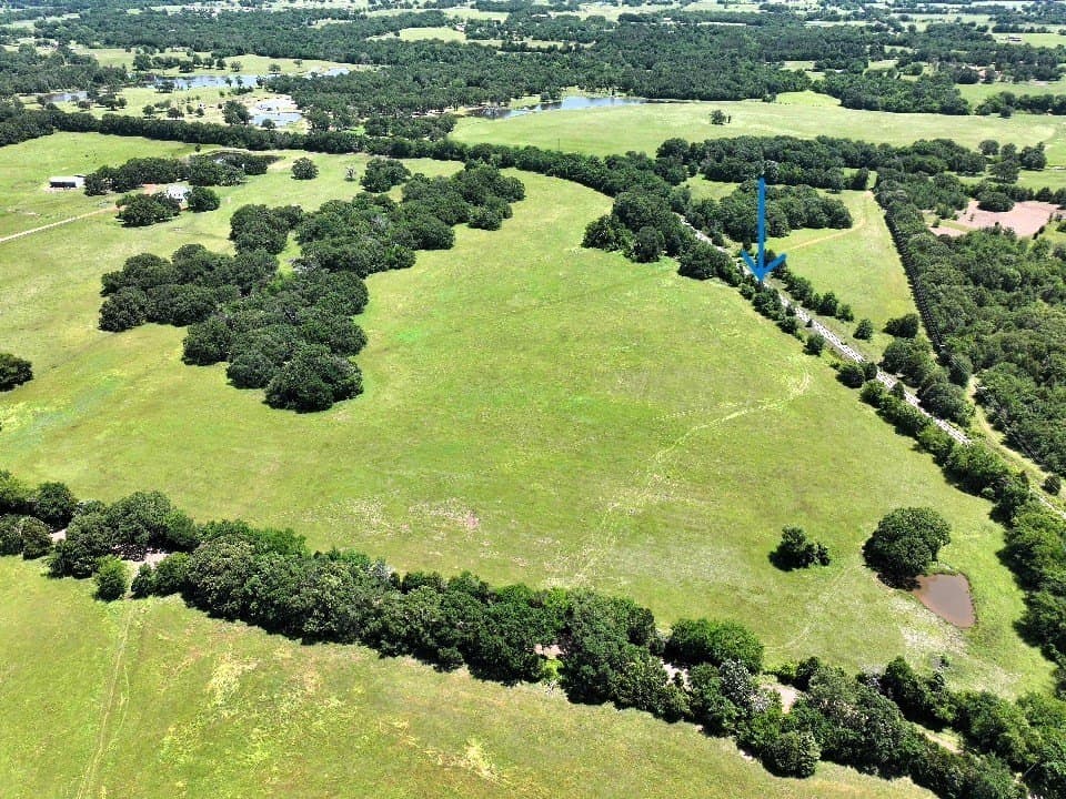 93.53 acres in Henderson County - photo 2