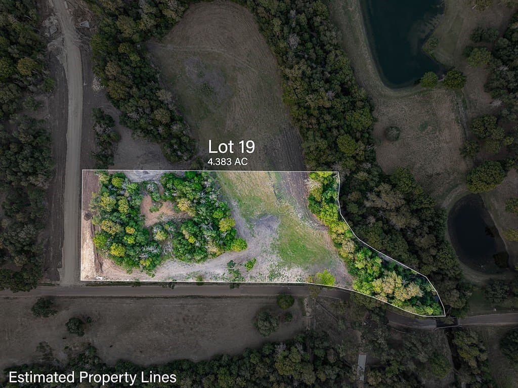 4.38 acres in Fayette County - photo 2