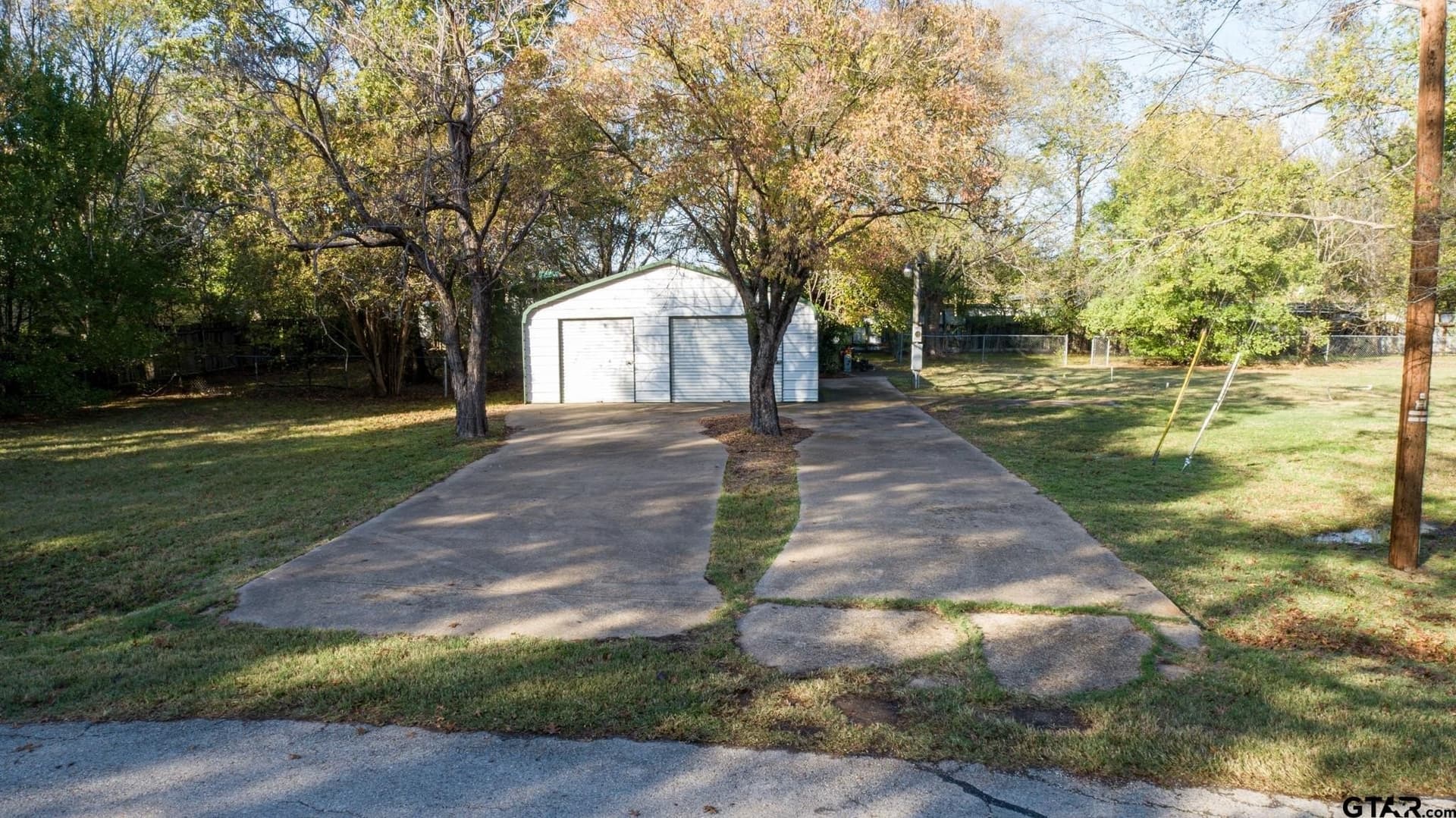 0.48 acres in Henderson County - photo 3