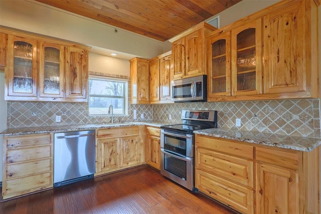 19.99 acres in Wise County - photo 7