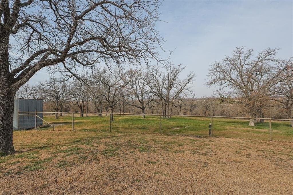 19.99 acres in Wise County - photo 23