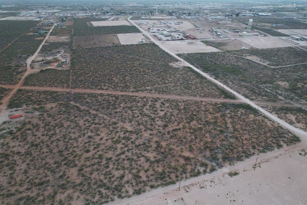 17 acres in Ward County - photo 6