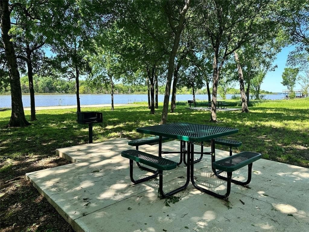 1.05 acres in Navarro County - photo 28