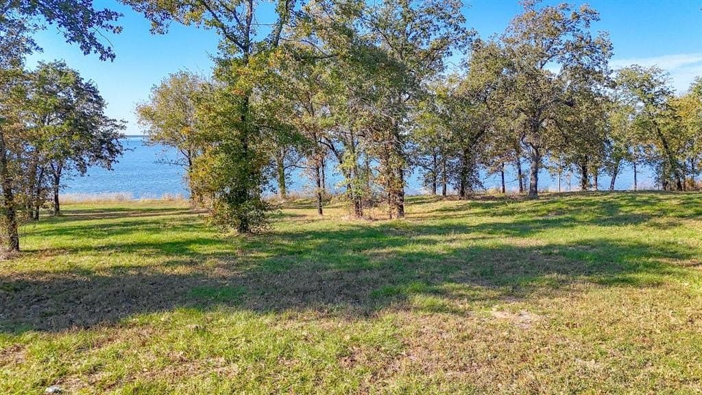 1.05 acres in Navarro County - photo 13