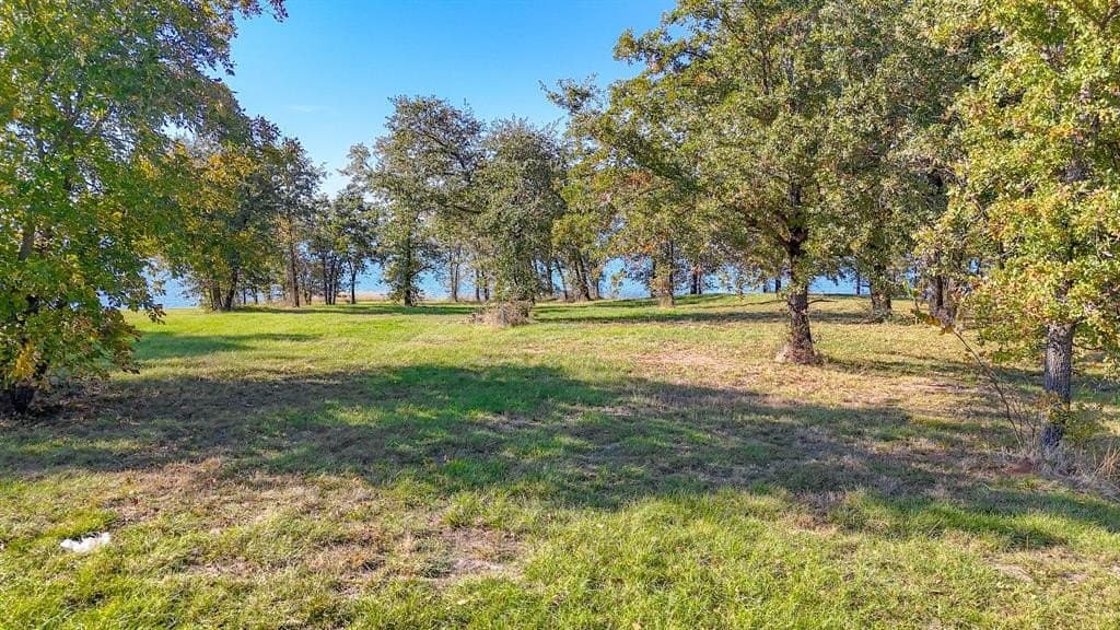 1.05 acres in Navarro County - photo 12