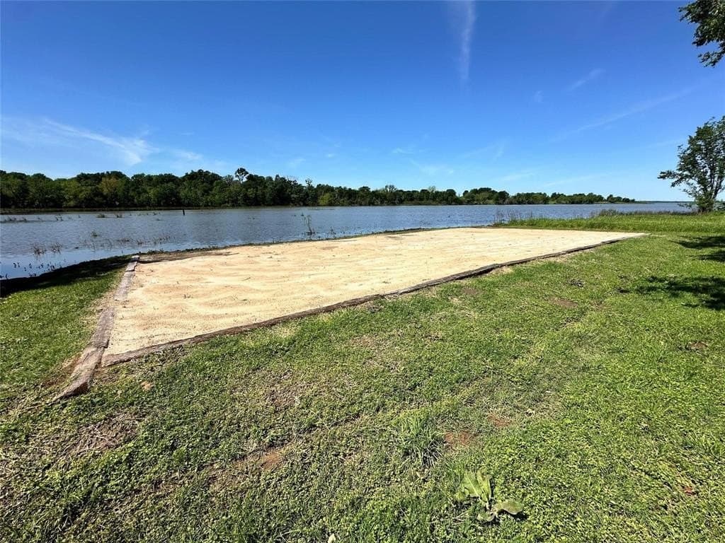 1.05 acres in Navarro County - photo 29