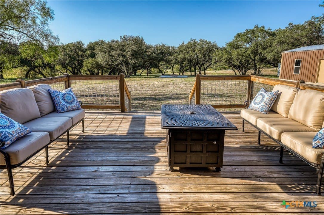 10 acres in Uvalde County - photo 27