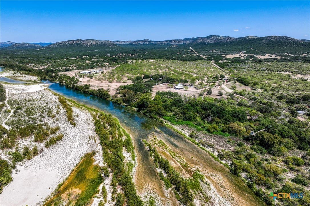 10 acres in Uvalde County - photo 35