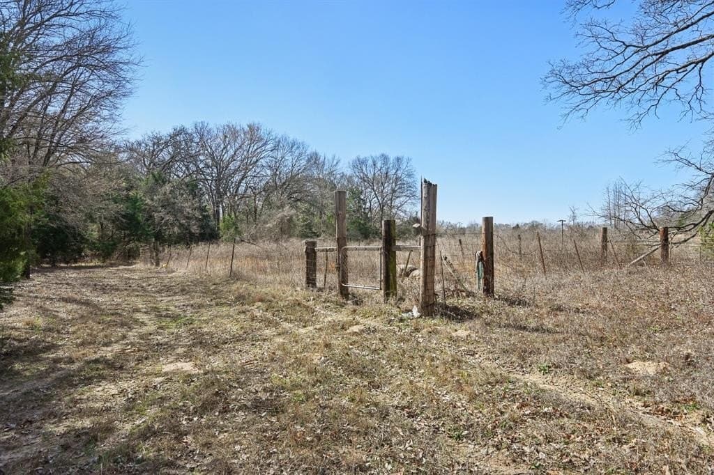 27.91 acres in Rains County - photo 27
