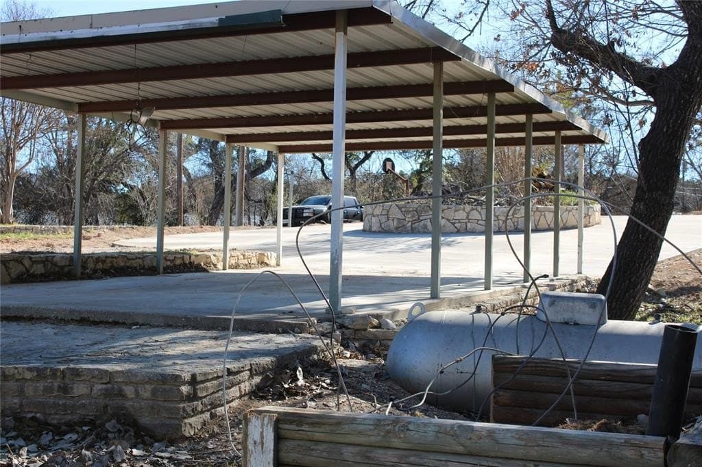 0.33 acres in Hood County - photo 15