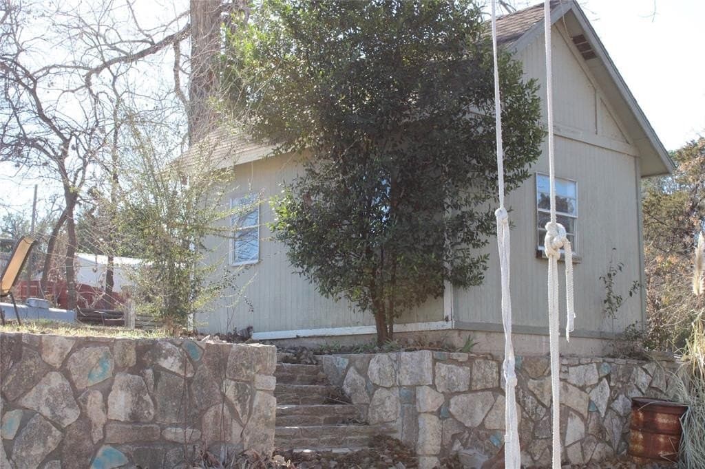 0.33 acres in Hood County - photo 16