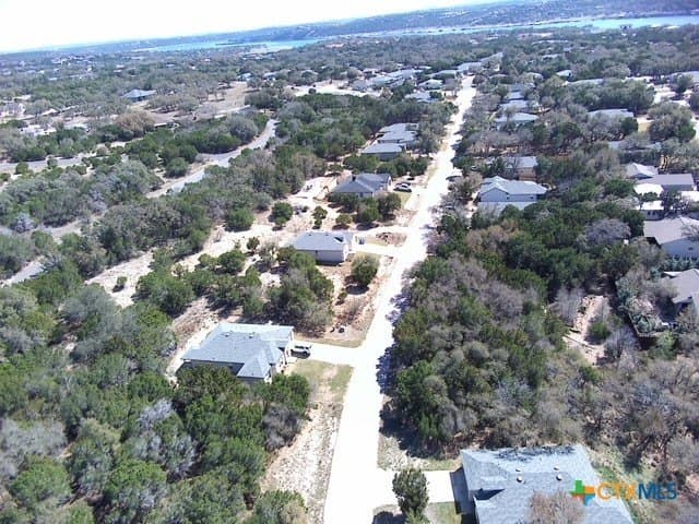 0.27 acres in Travis County - photo 4
