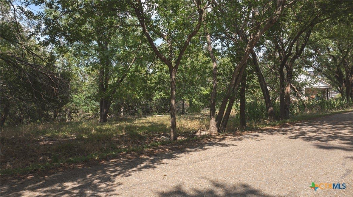 0.64 acres in Bell County - photo 4