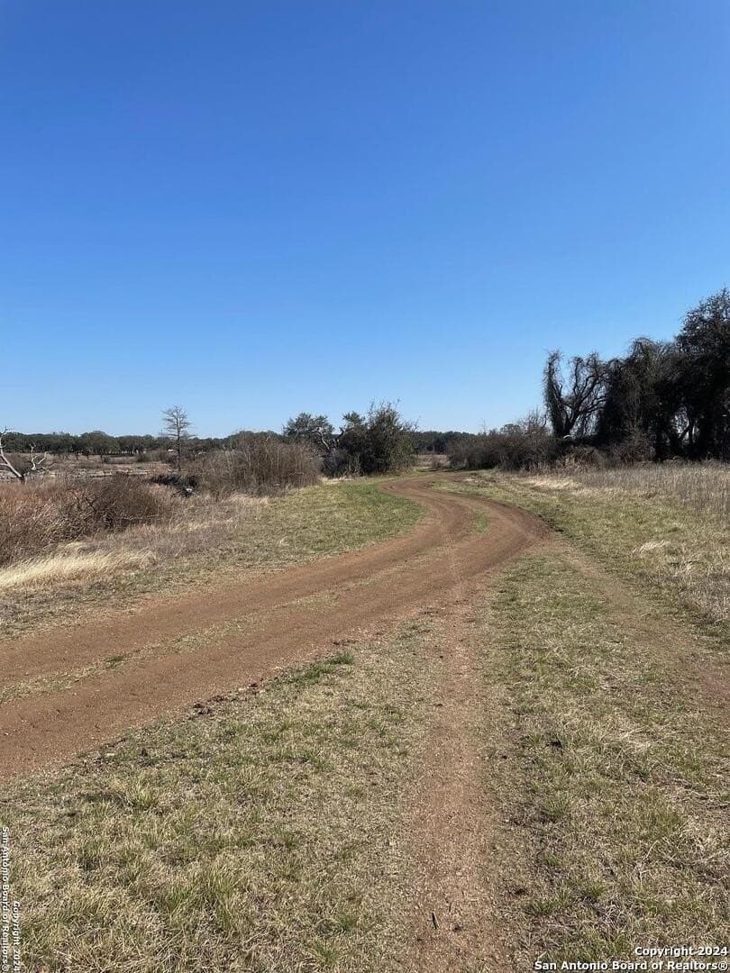 3.28 acres in Comal County - photo 2