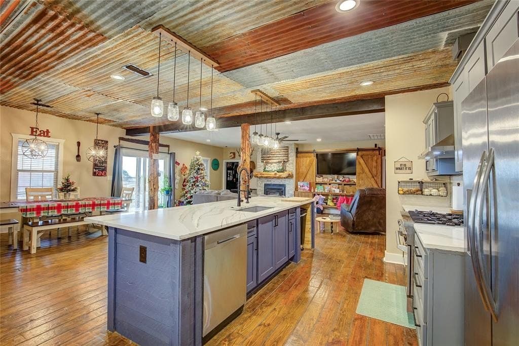 10 acres in Hunt County - photo 8